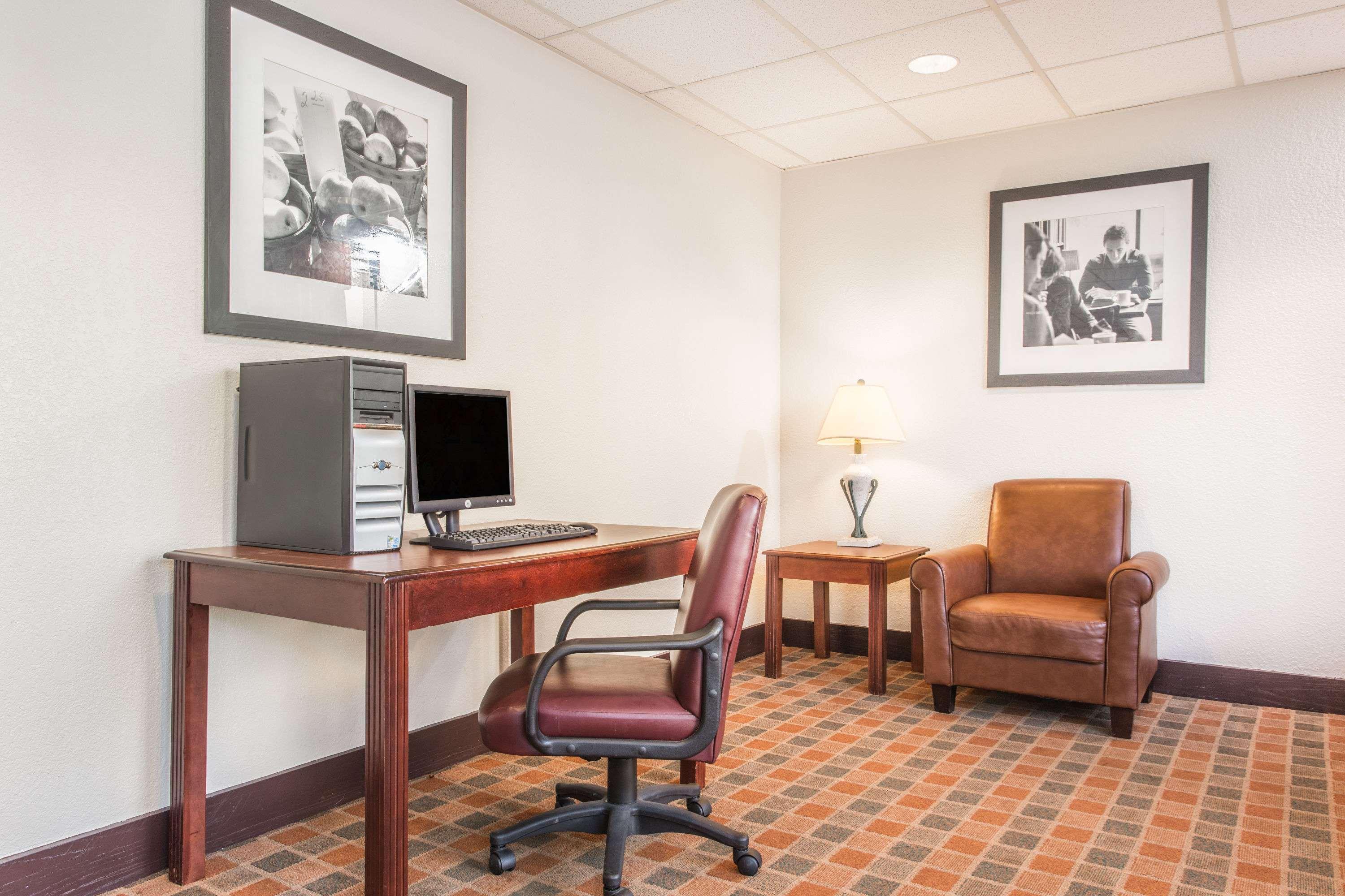 Baymont By Wyndham Cincinnati Шаронвилл Экстерьер фото